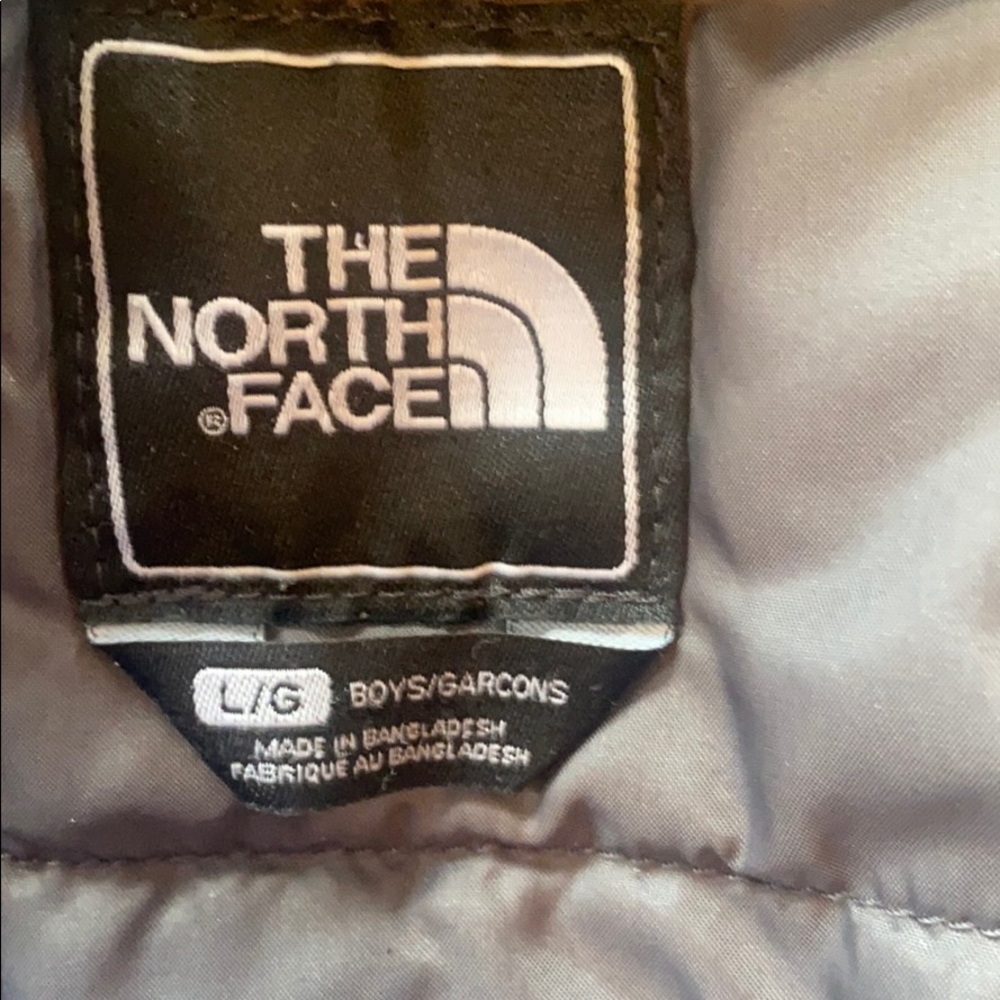 North face jacket - Picture 3 of 3
